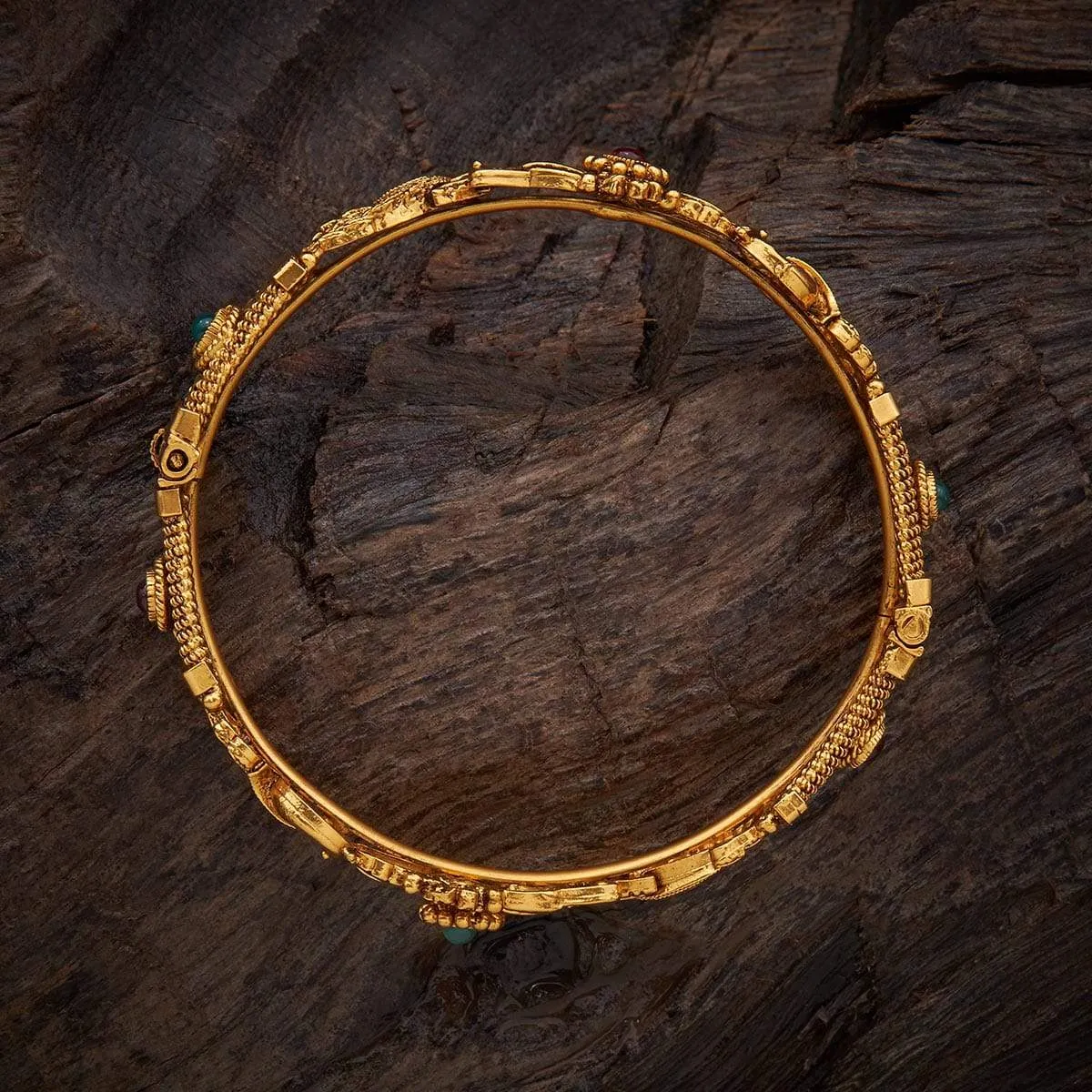 Antique Bangle 136290